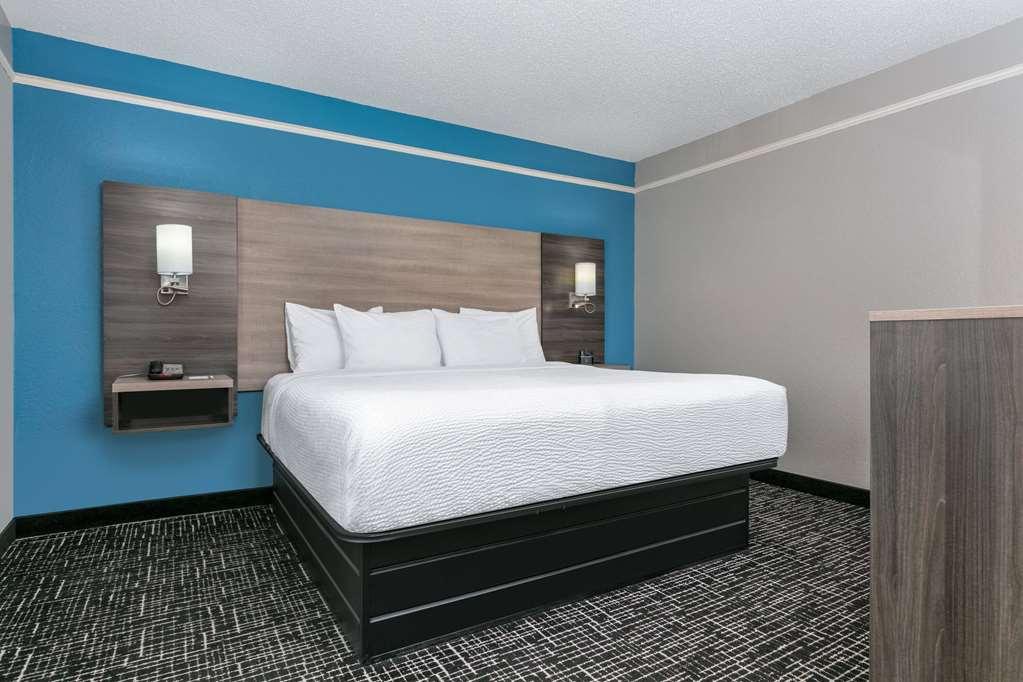 La Quinta By Wyndham Weatherford Room photo